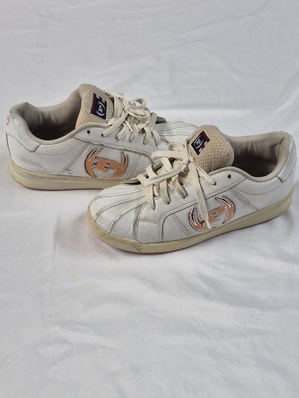 Vintage Y2K Women's 9.5 Phat Farm Classic Leather Low Top Pink Sneakers